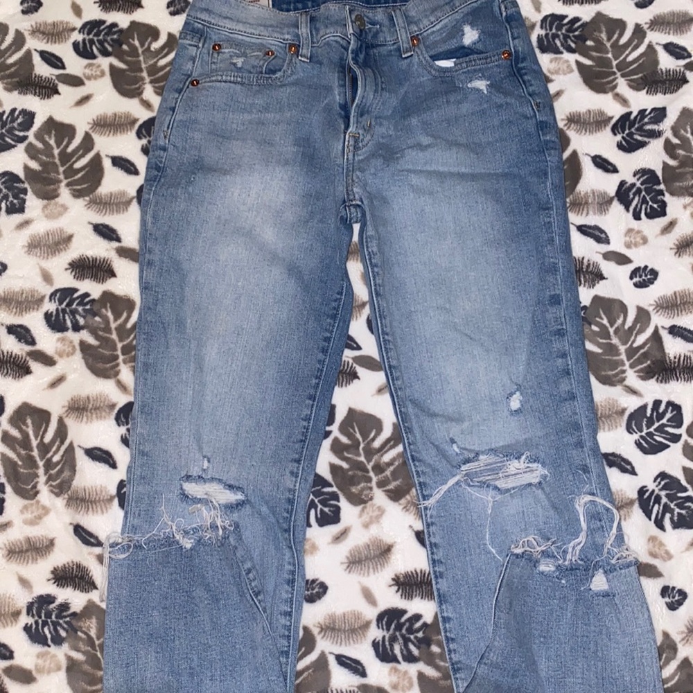 Gap brand mid-rise girlfriend jeans